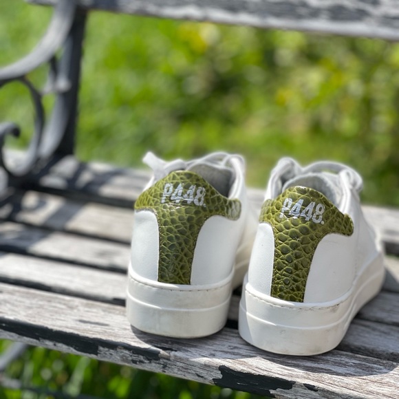 P448 Thea platform sneakers 37white Green Croc Embossed back logo $298 preowned - Picture 14 of 15